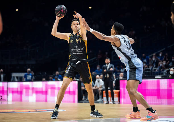 38岁的传 38岁的传