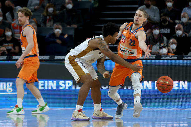 行了大规模 行了大规模